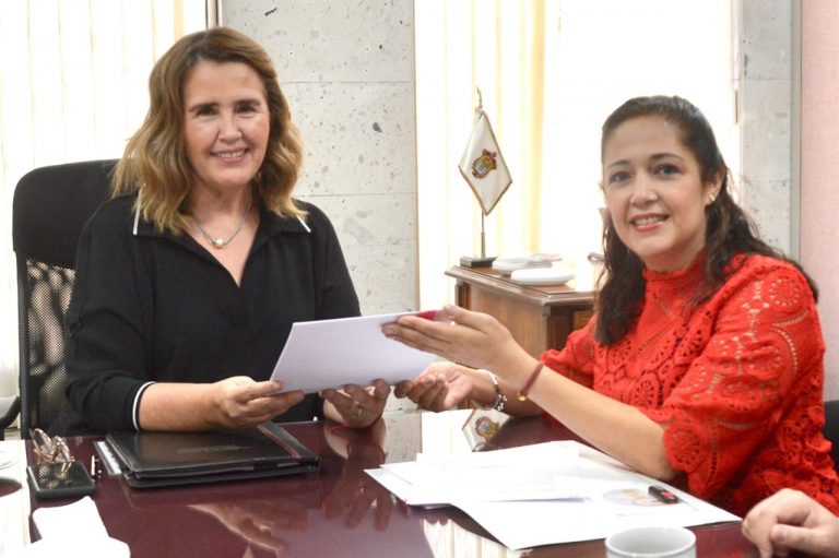 RECIBE PRESIDENTA DEL CONGRESO PROPUESTA DE REFORMA A LEY DE TRANSPARENCIA