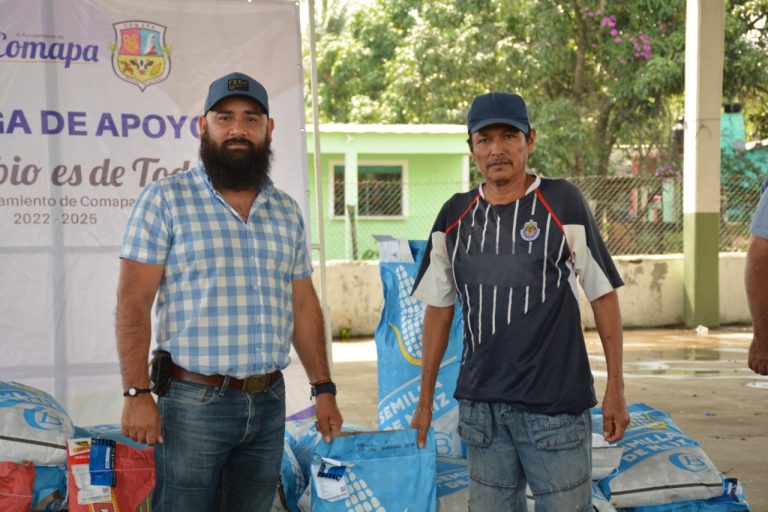 GABRIEL LAGUNES REDOBLA ESFUERZOS EN SU APOYO AL CAMPO COMAPEÑO