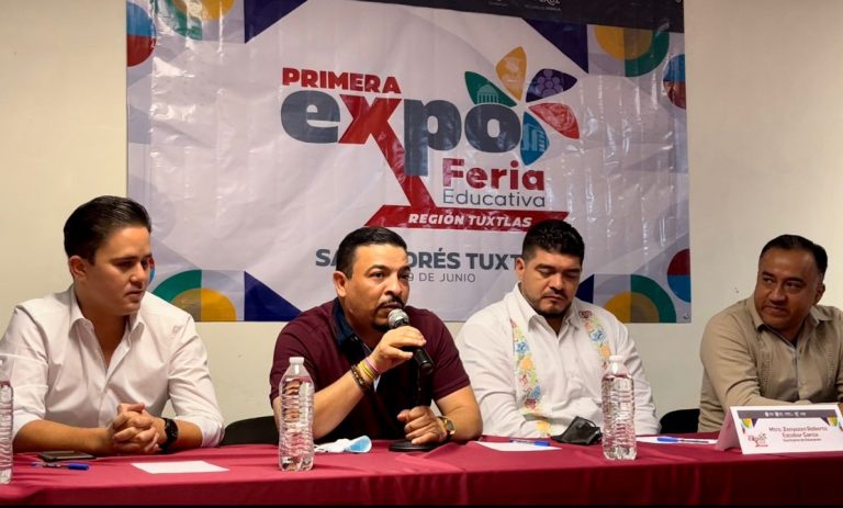 VERACRUZ VOLVERÁ A SER SEMILLERO DE JÓVENES PROFESIONISTAS Y EXITOSOS: GÓMEZ CAZARÍN