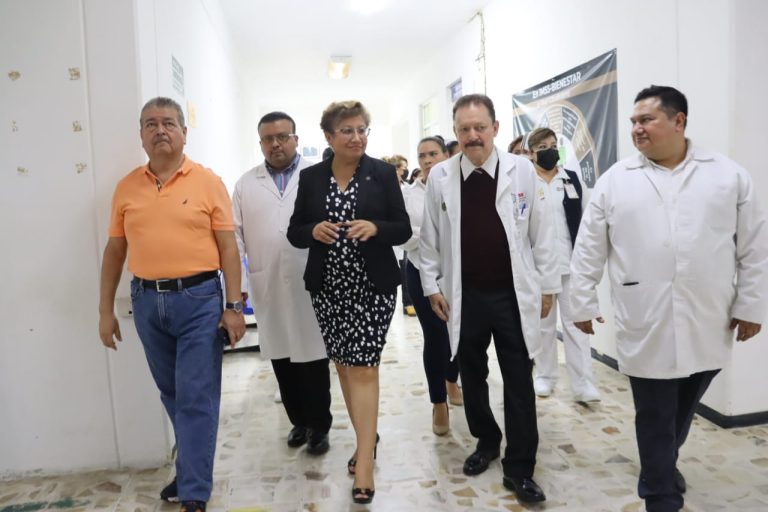 RECIBE HOSPITAL IMSS-BIENESTAR HUATUSCO EQUIPAMIENTO MÉDICO