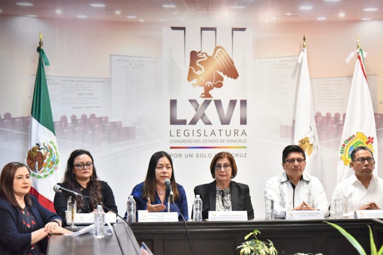 INAUGURA PRESIDENTA DEL CONGRESO CURSO DIRIGIDO A AUTORIDADES MUNICIPALES