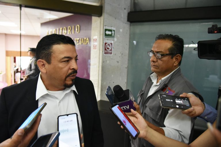 QUIEN QUIERA SER CANDIDATO, QUE RENUNCIE AL CARGO: GÓMEZ CAZARÍN