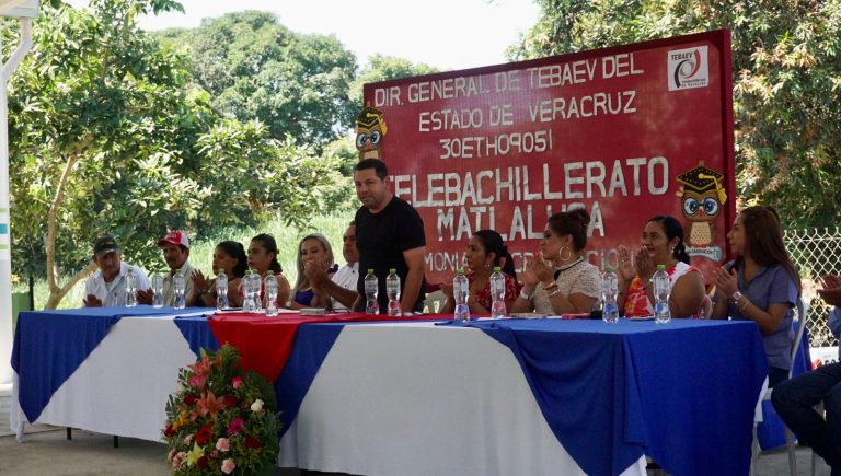 LÓPEZ HERNÁNDEZ CONTINÚA APOYANDO A LA EDUCACIÓN Y AL DEPORTE