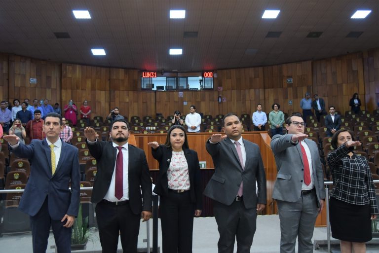 RINDE PROTESTA TITULARES DE OICs DE ORGANISMOS AUTÓNOMOS Y CONGRESO LOCAL