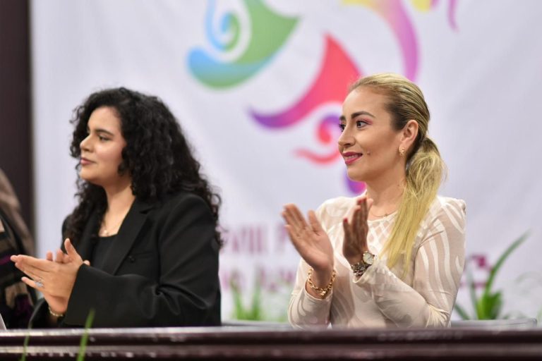 JÓVENES APUNTALAN EL CAMBIO EN VERACRUZ: NORA LAGUNES