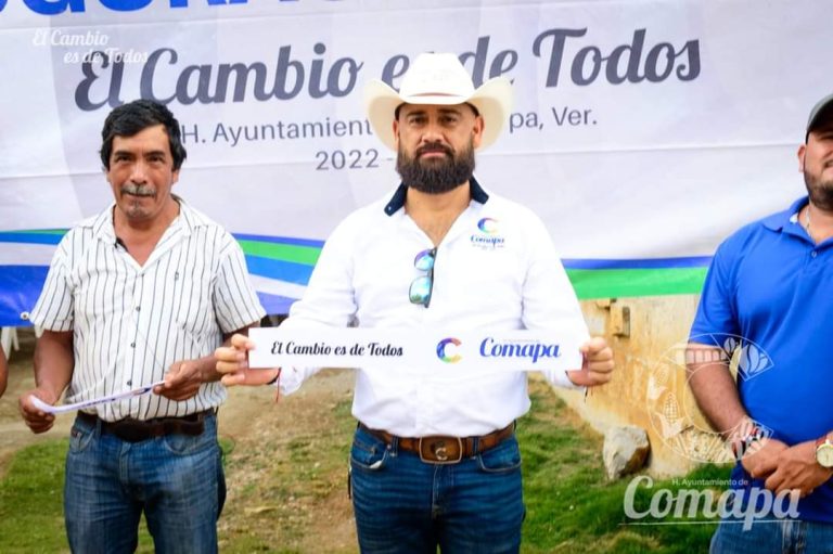 GABRIEL LAGUNES LLEVA OBRAS DE ELECTRIFICACIÓN A COMUNIDADES DE COMAPA