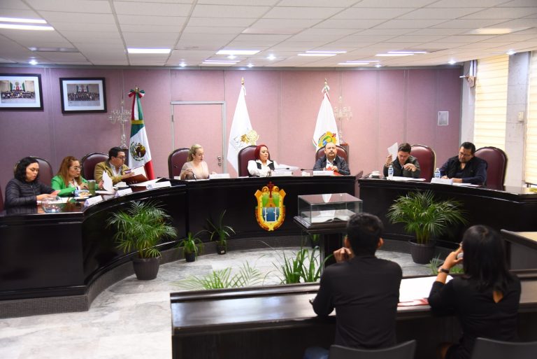 ANTE COMITÉ EVALUADOR, EXPONEN PROPUESTAS DE MEMORIAL A LAS Y LOS HÉROES DE LA SALUD