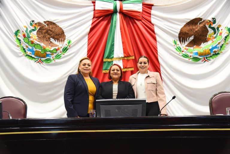 PROMOTOR DEL SON JAROCHO, ACREEDOR A MEDALLA ADOLFO RUIZ CORTINES 2023