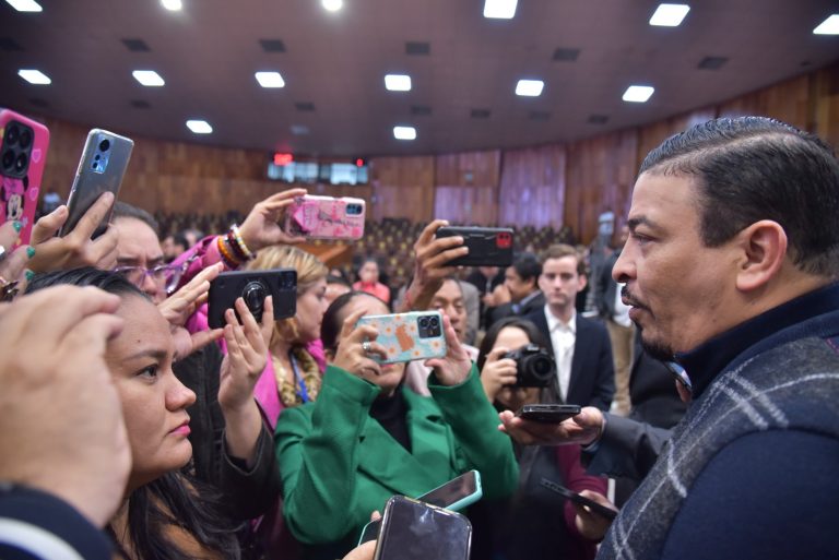 DIPUTADOS DE OPOSICIÓN, AUSENTES EN COMPARECENCIAS: CAZARÍN