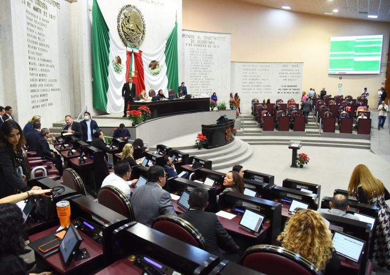 CREAN EN EL CONGRESO EL GRUPO LEGISLATIVO MIXTO PRI-INDEPENDIENTE