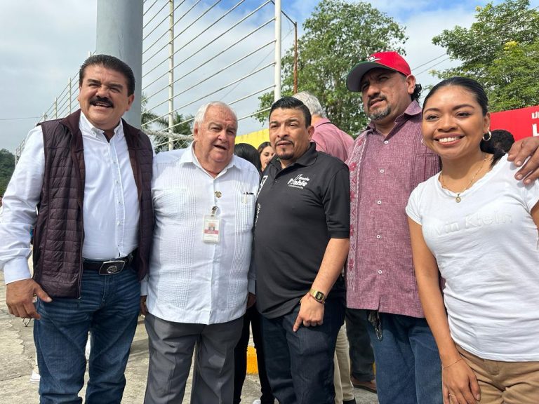 ALCALDE PERREDISTA DE TIHUATLÁN SE SUMA A MORENA Y AL PROYECTO DE ROCÍO NAHLE