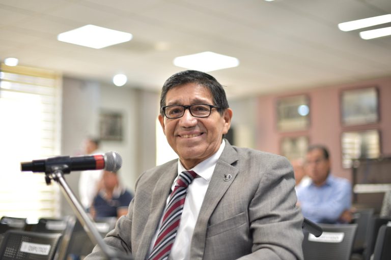 SOLICITARÍA CONGRESO NUEVA AUDITORÍA INTEGRAL A GRUPO MAS