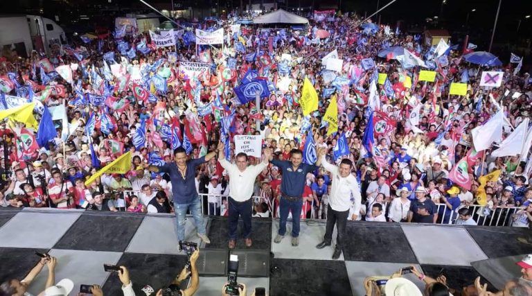 ¡FUERA MORENA! ¡FUERA MORENA! RETUMBA LA EXPLANADA DE LA ZAPATA EN EL CIERRE DE CAMPAÑA DE VÍCTOR SERRALDE MARTÍNEZ