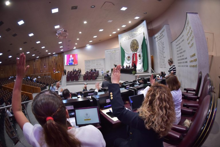 AUTORIZA CONGRESO AL PODER EJECUTIVO DONAR TERRENOS A FAVOR DEL IMSS-BIENESTAR