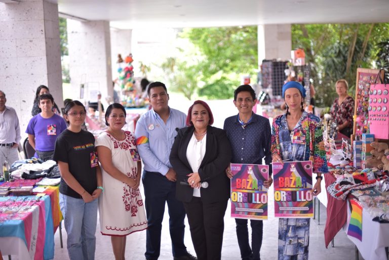 PRESENTAN EN EL CONGRESO EL BAZAR ORGANIZADO POR ORGULLO XALAPA, A.C.
