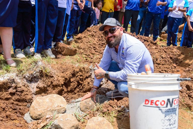 GABRIEL LAGUNES ARRANCA CONSTRUCCIÓN DE UNIDAD DEPORTIVA EN BOCA DEL MONTE