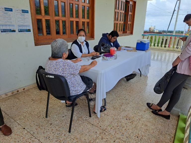 EXITOSA JORNADA DE SALUD EN ZENTLA