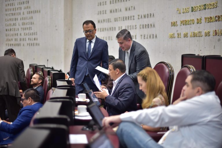 APRUEBA CONGRESO NUEVAS FECHAS PARA INICIO DE GOBIERNO Y LEGISLATURA DE VERACRUZ