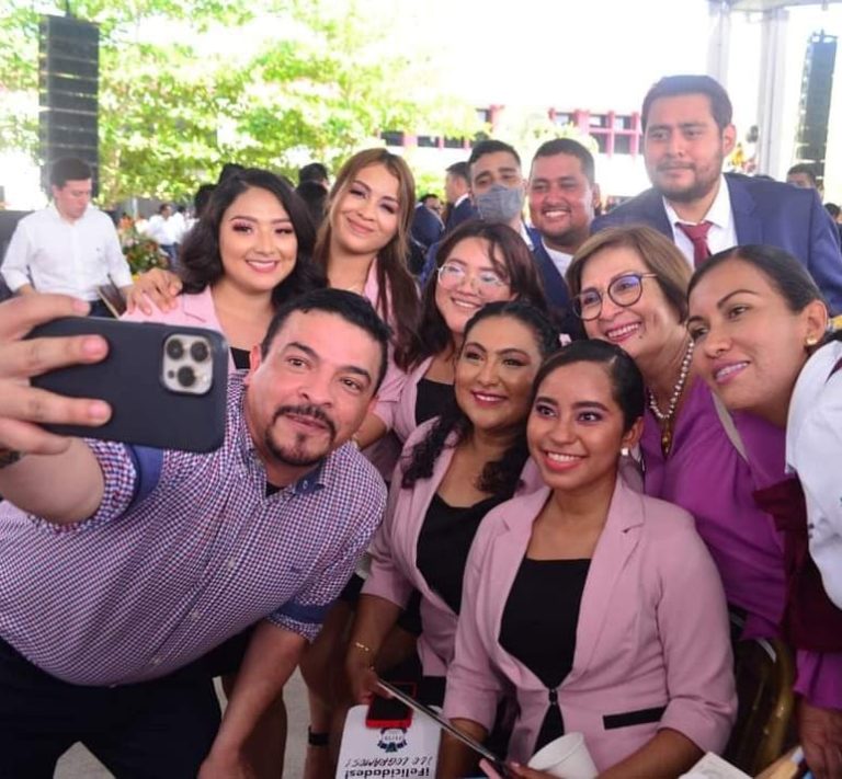 JÓVENES EN EL PLAN C
