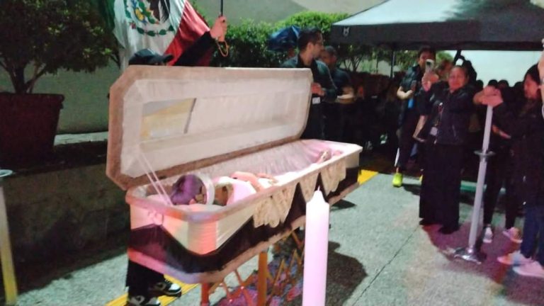 «VELAN» TRABAJADORES DEL PJF A LA JUSTICIA, ESTE MARTES CAMINARÁN AL PANTEÓN XALAPEÑO