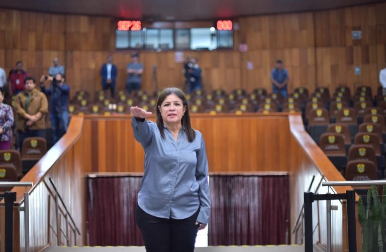 ASUME ELVIA MERLÍN EL CARGO DE DIPUTADA POR EL DISTRITO DE COSOLEACAQUE