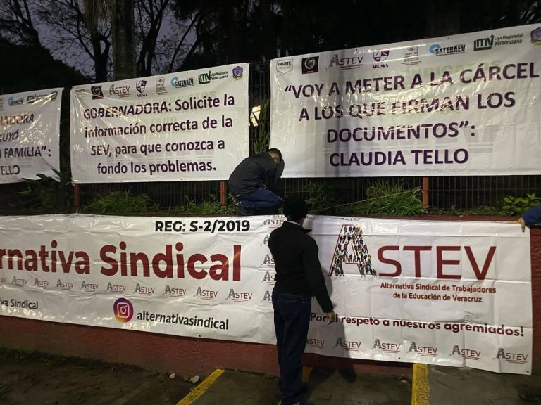 SINDICATOS MAGISTERIALES TOMAN OFICINAS DE LA SEV