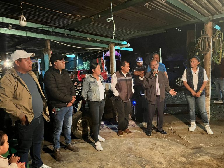VAN CON «VIRI» EN POTRERILLO