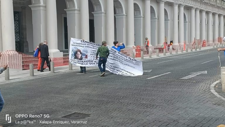 MAESTROS JUBILADOS EXIGEN JUSTICIA EN XALAPA