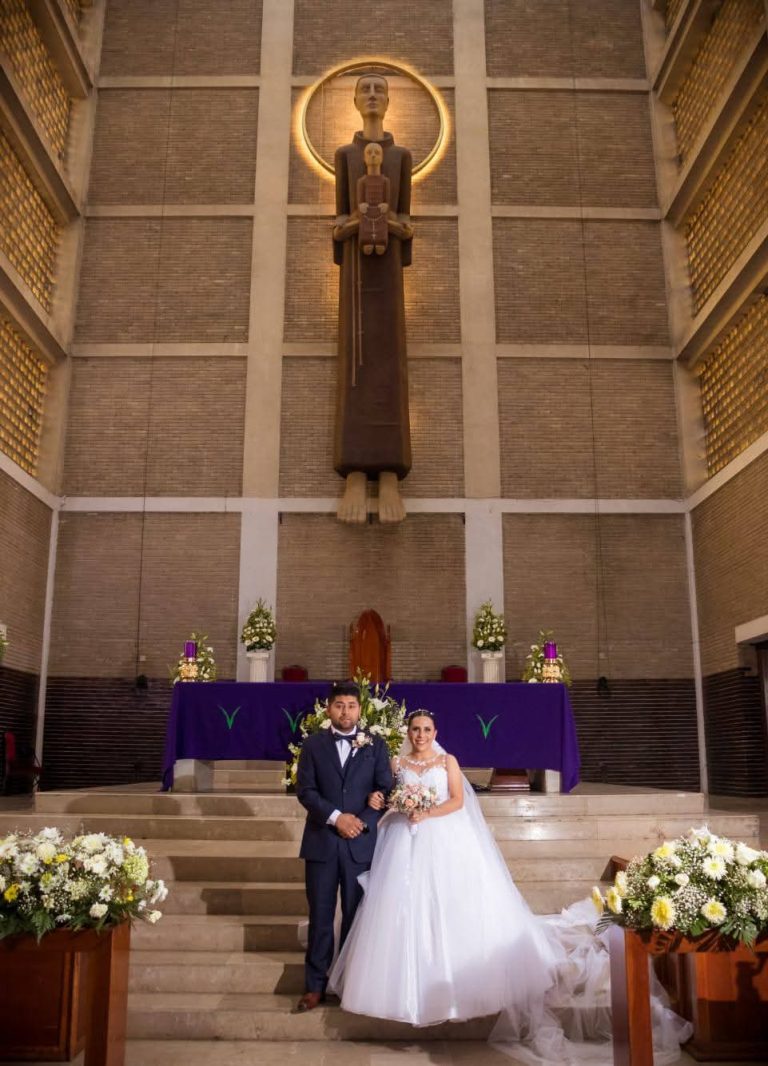 UNEN SUS VIDAS PARA SIEMPRE, CARMEN Y ALBERTO