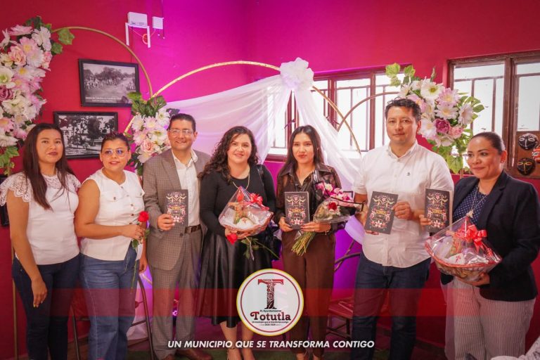 TOTUTLA CONMEMORA EL DÍA INTERNACIONAL DEL LIBRO CON LA PRESENTACIÓN DE LA OBRA «SOMOS»