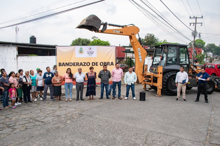 REHABILITARÁN IMPORTANTE AVENIDA DEL CENTRO DE IXHUATLÁN