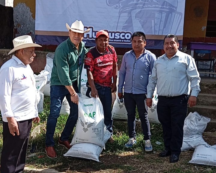 GOBIERNO MUNICIPAL IMPULSA AL CAMPO CON ENTREGA DE FERTILIZANTE A PRODUCTORES DE MAÍZ