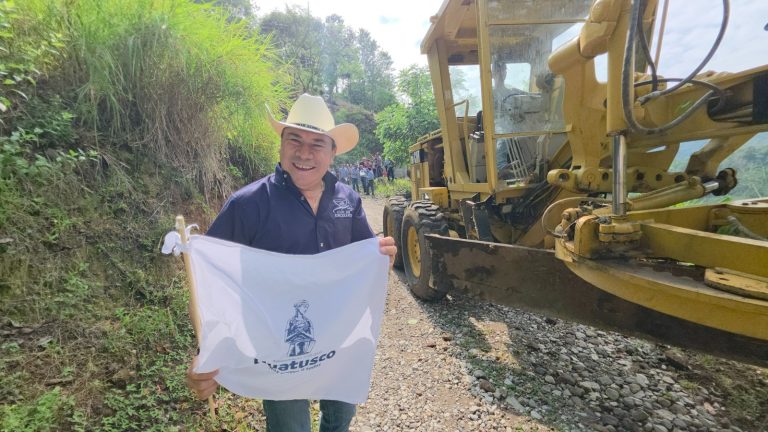 GOBIERNO DE HUATUSCO INICIA SU PRIMERA OBRA PÚBLICA EN CAPULAPA