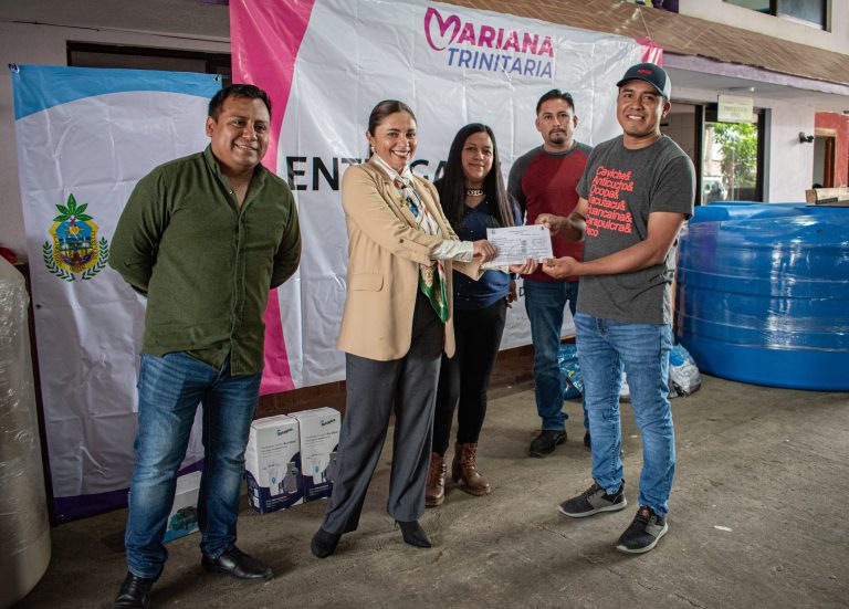 IXHUATLÁN DEL CAFÉ ENTREGA SUBSIDIOS DE «AGUA PARA TODOS»