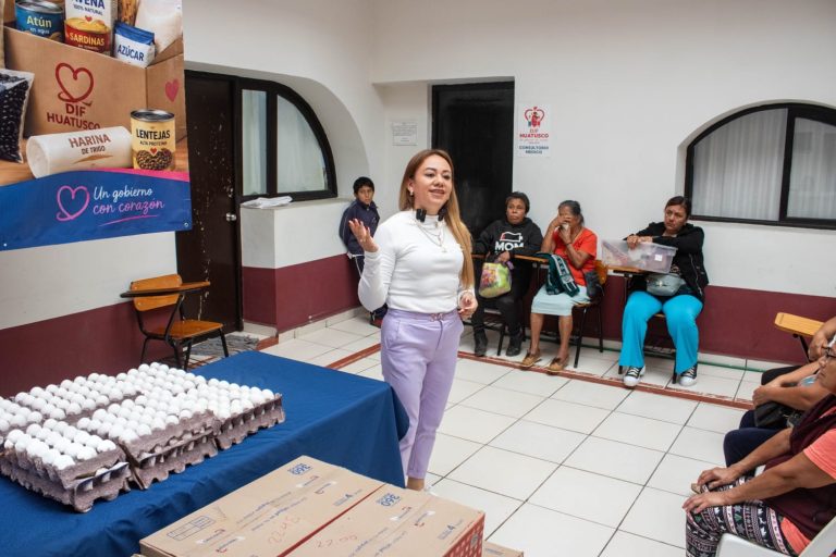 IMPULSA DIF HUATUSCO LA ECONOMÍA FAMILIAR CON PROGRAMA DE CANASTA BÁSICA
